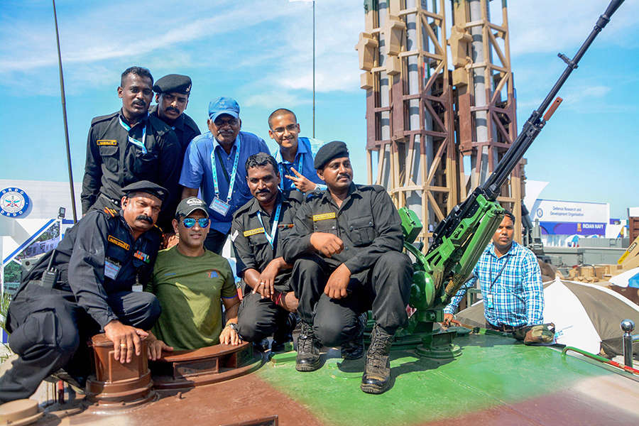 DefExpo 2018: Indian forces pull off jaw-dropping stunts