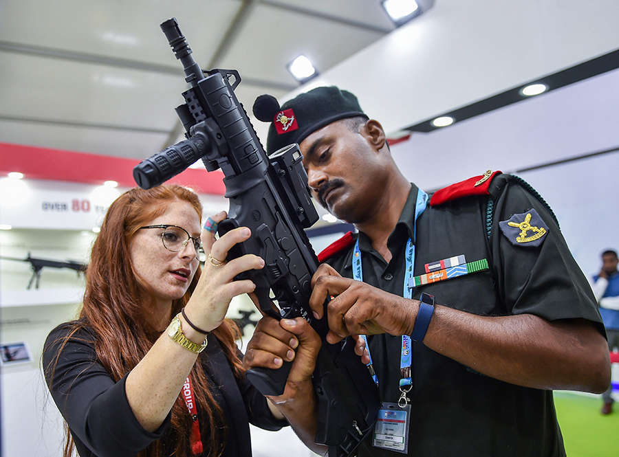 DefExpo 2018: Indian forces pull off jaw-dropping stunts