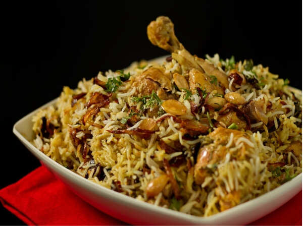 5 restaurants to treat yourselves at if you'll are biryani lovers!