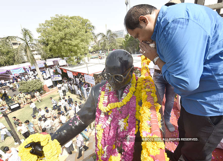 BR Ambedkar’s anniversary celebrated with fervour