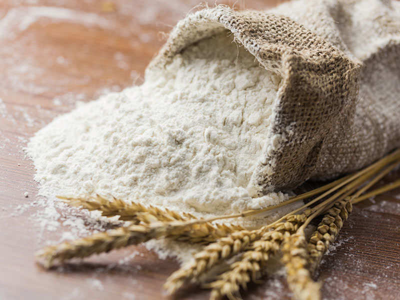 What's the difference between whole wheat flour and refined flour | The  Times of India