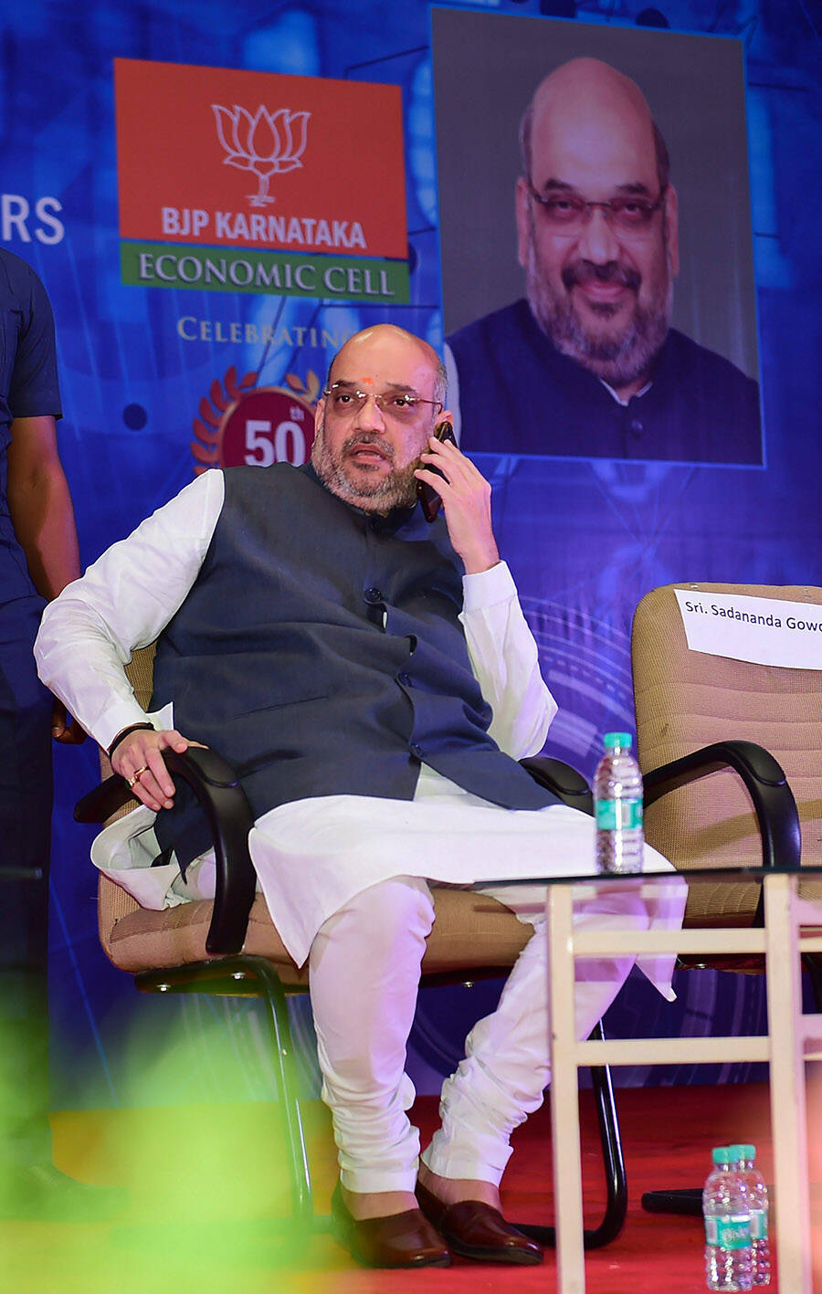 Photo: Amit Shah asks BJP workers to sacrifice their comfort to win Karnataka elections