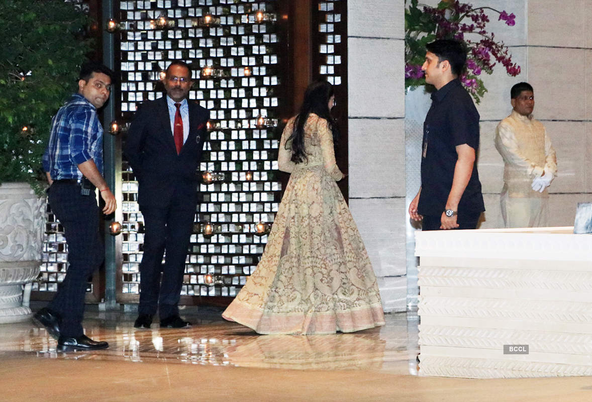 Pictures of Akash Ambani’s fiancée Shloka Mehta, Sachin Tendulkar & Bollywood stars at Ambani's dinner party