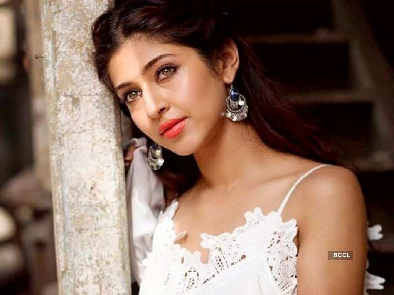 Sonarika Bhadoria Naked Pics And Galleries Hot Sex Picture