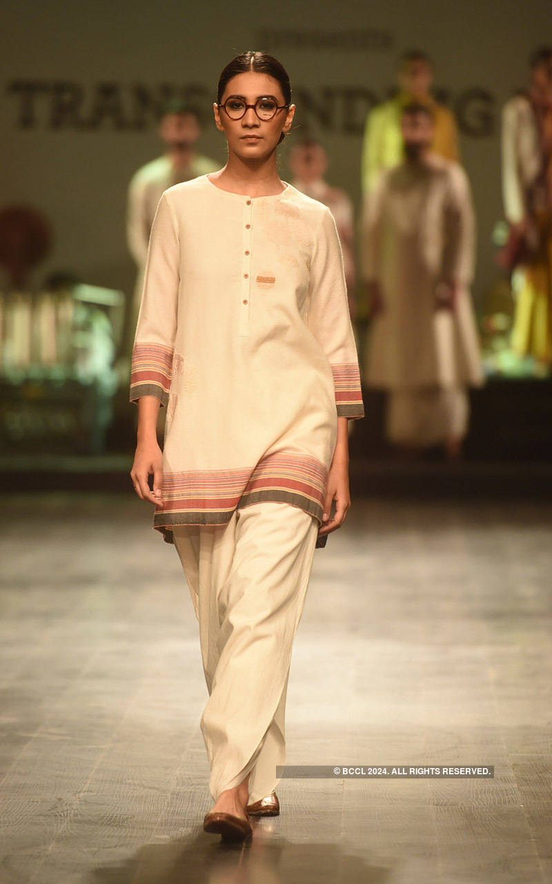 Khadi -Transcending Boundaries Fashion Show