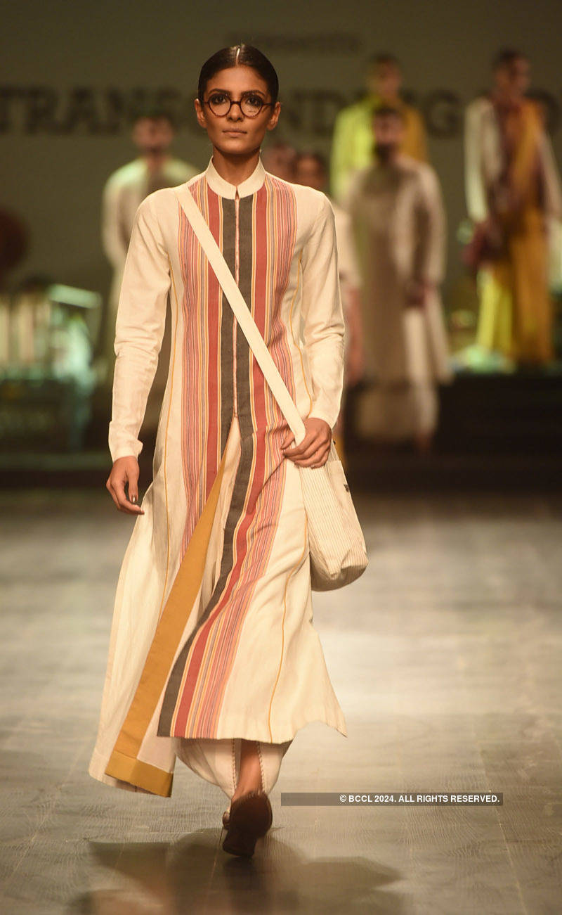 Khadi -Transcending Boundaries Fashion Show