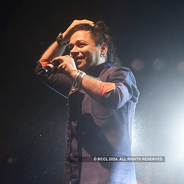 Kailash Kher performs at Gwyer Hall