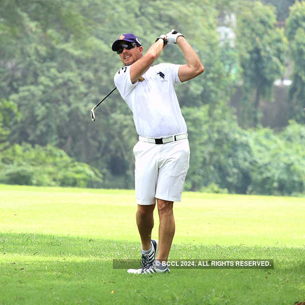 Team KKR attends Knight Golf tournament