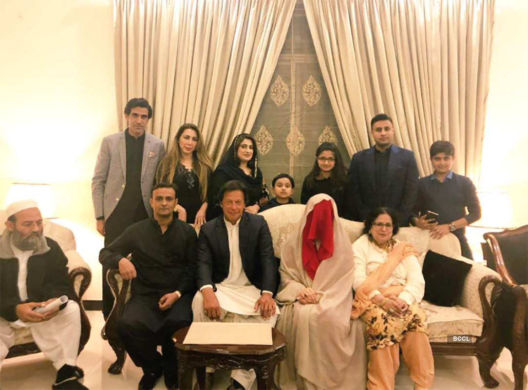 This is the reason why Imran Khan's third wife Bushra Maneka left him