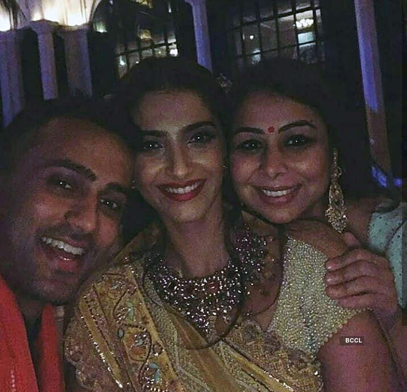 Sonam Kapoor’s mansion lights up, countdown begins for her grand wedding, see pictures