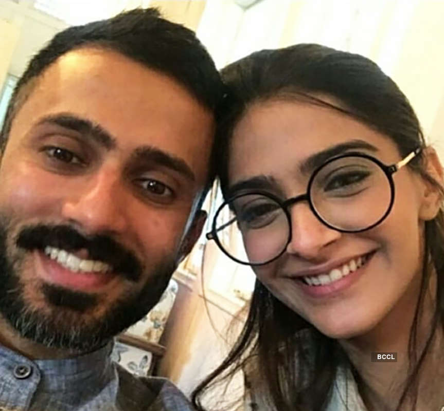 Sonam Kapoor’s mansion lights up, countdown begins for her grand wedding, see pictures