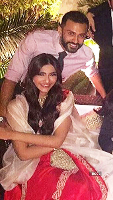 Sonam Kapoor’s mansion lights up, countdown begins for her grand wedding, see pictures