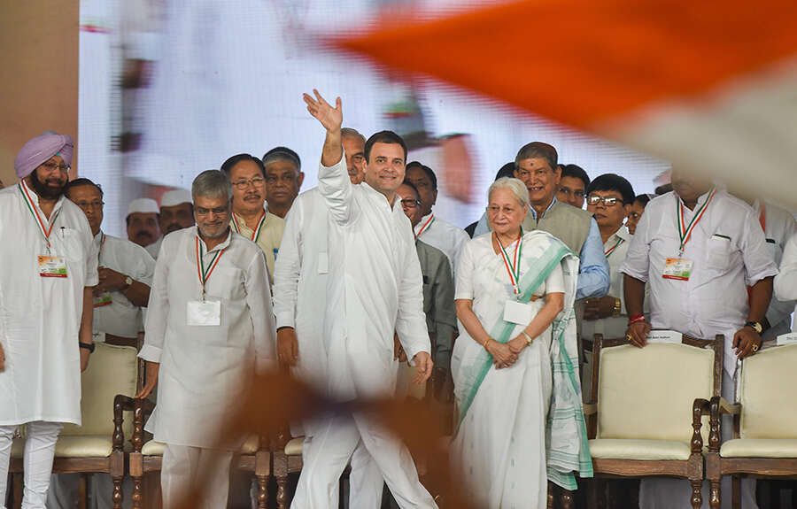 Congress holds 'Jan Aakrosh' rally in Delhi