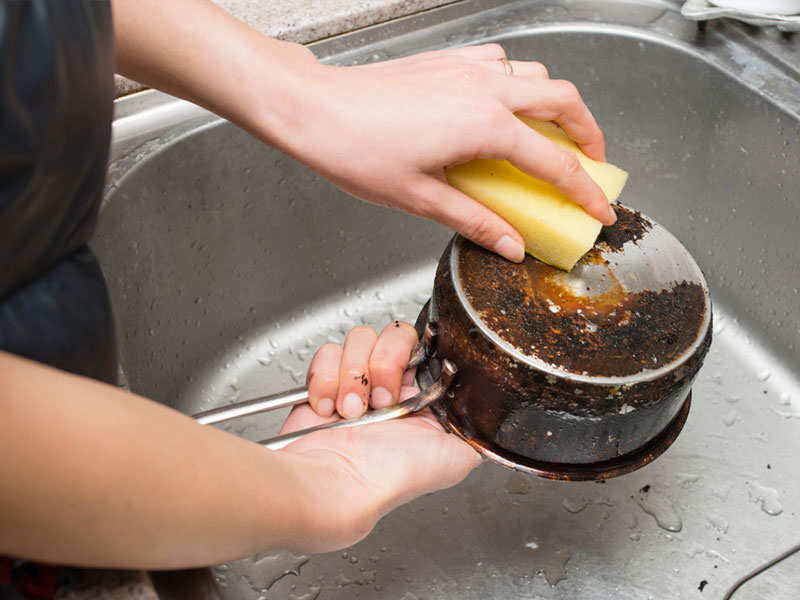 Clean a Burnt Pot with Liquid Soap