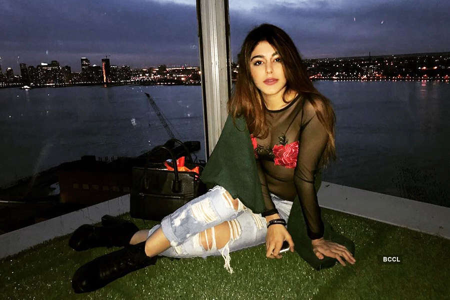 Bewitching pictures of Pooja Bedi’s daughter Alaya Furniturewalla you simply can’t miss!