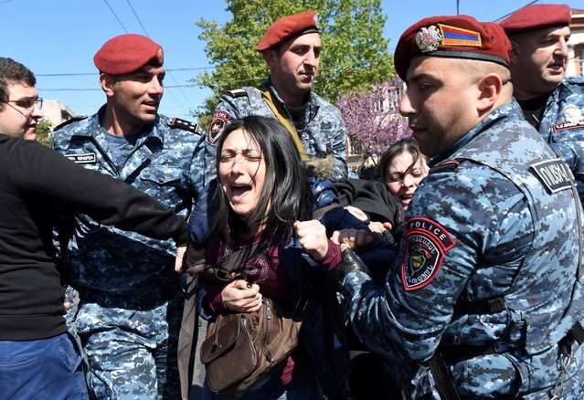 Fresh protests erupt in Armenia amid political deadlock