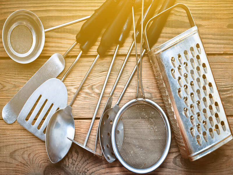 This Is How Often You Should Replace Common Kitchen Tools