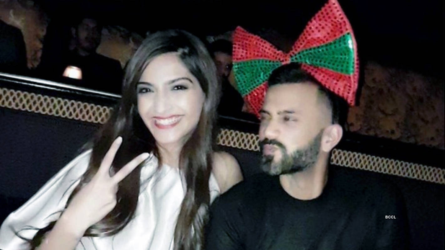 This is how Sonam Kapoor met her would-be-husband Anand Ahuja, see pictures