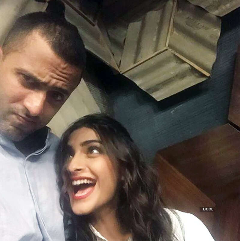 Sonam Kapoor, Anand Ahuja photos