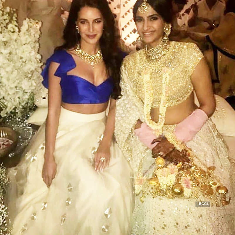 Sonam Kapoor and Anand Ahuja sangeet ceremony photos