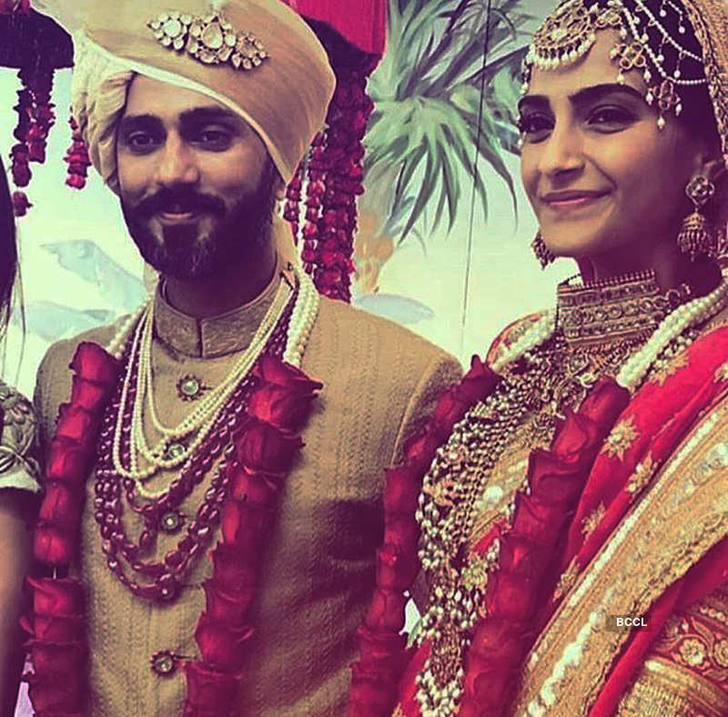 When Sonam Kapoor enjoyed a boat ride with hubby Anand Ahuja
