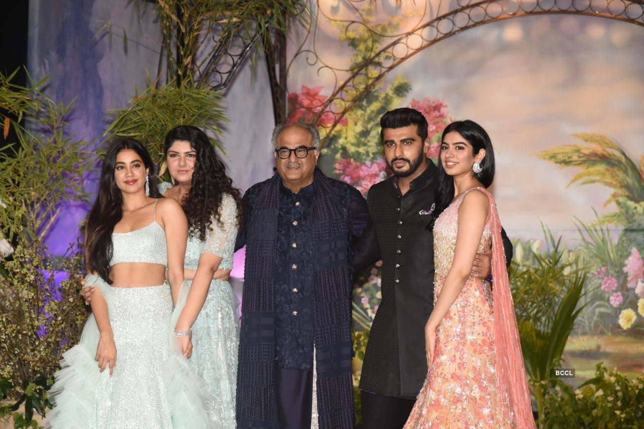 Photos of fun-filled wedding reception of Sonam & Anand where the whole Kapoor family re-united