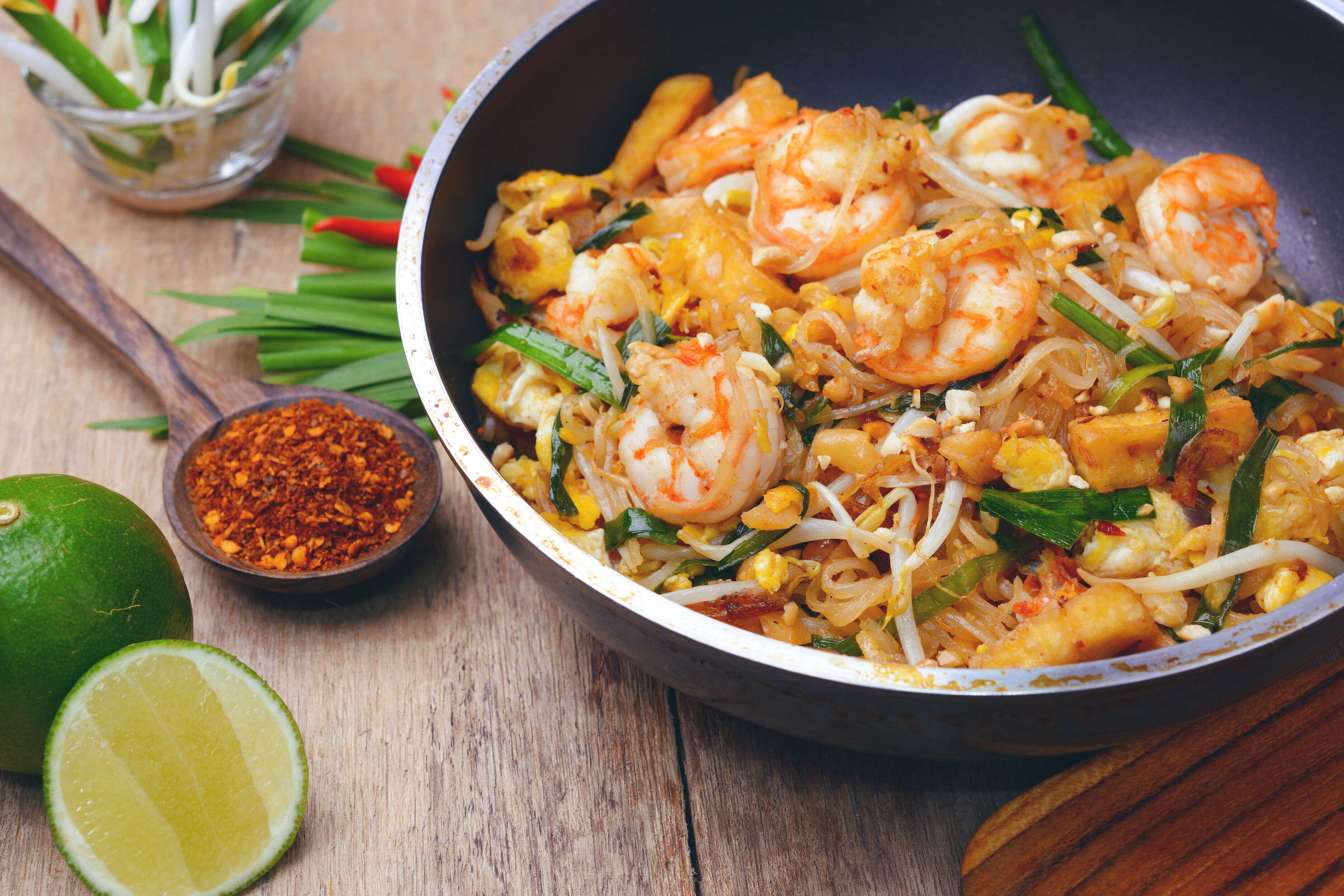 Food tripping on the streets of Bangkok pad thai