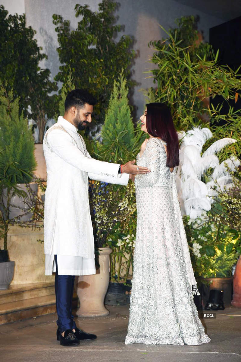 Best shots from Sonam Kapoor & Anand Ahuja’s starry wedding reception