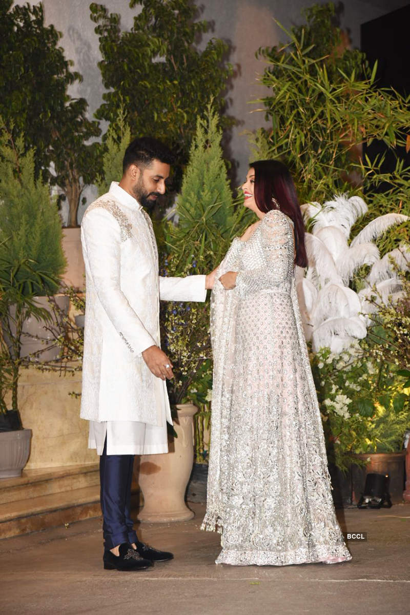 Best shots from Sonam Kapoor & Anand Ahuja’s starry wedding reception