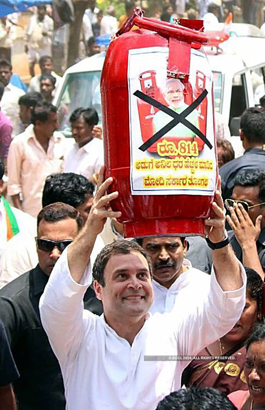 Politicians intensify blitz as countdown begins in poll-bound Karnataka