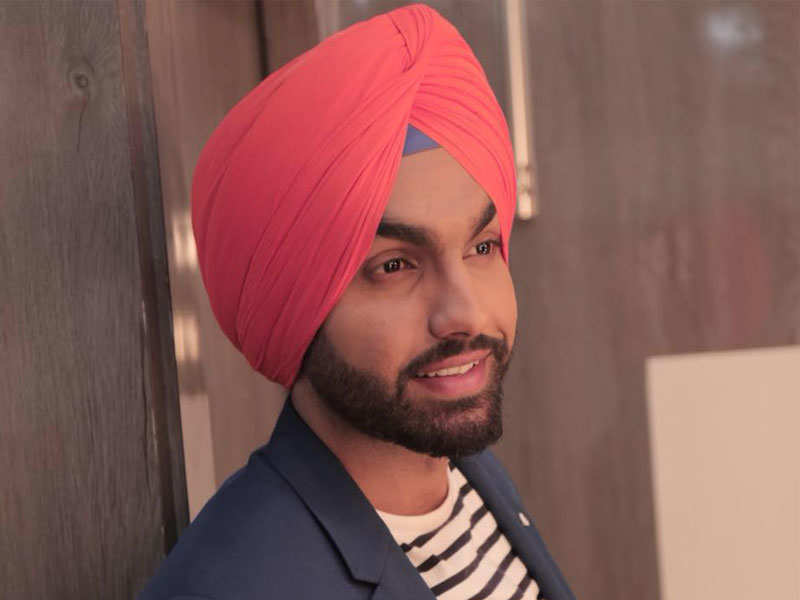 Birthday special! Ammy Virk: Top 6 stylish looks of the singer-actor