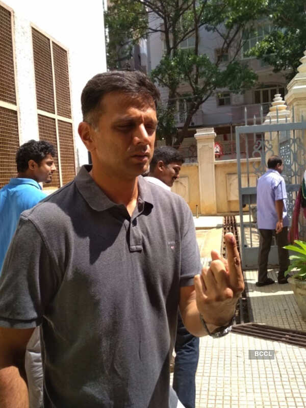 Assembly elections: People cast their vote in Karnataka