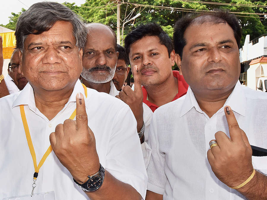 Assembly elections: People cast their vote in Karnataka