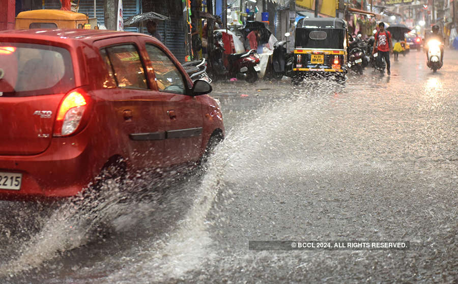 At least 60 killed as storm and rain hit several parts of India