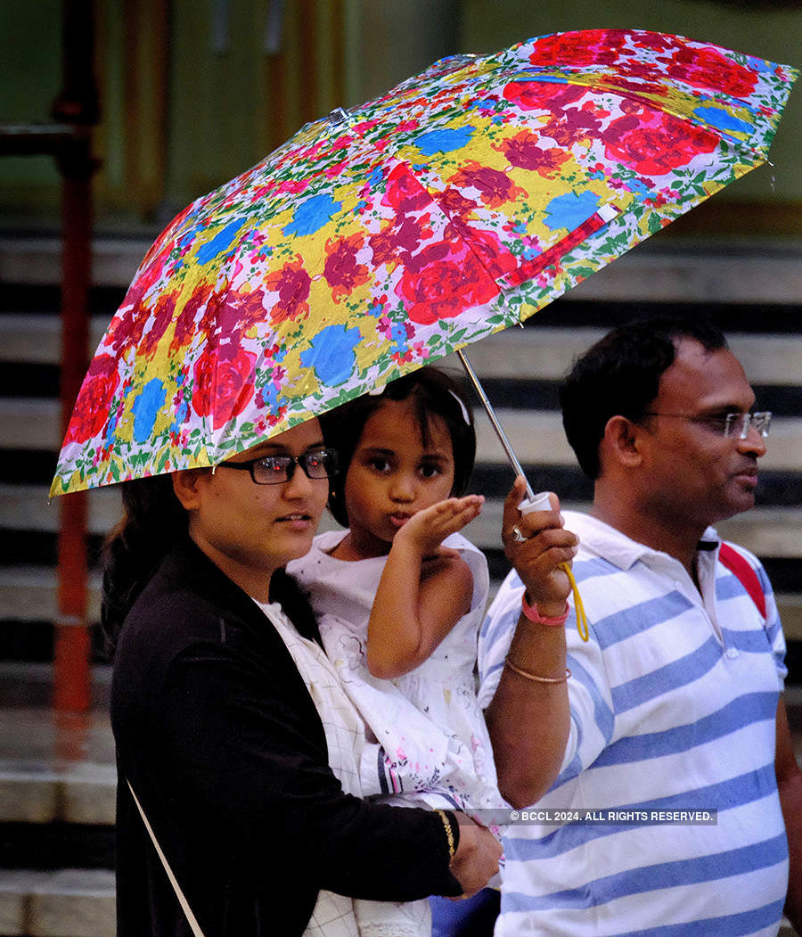 At least 60 killed as storm and rain hit several parts of India