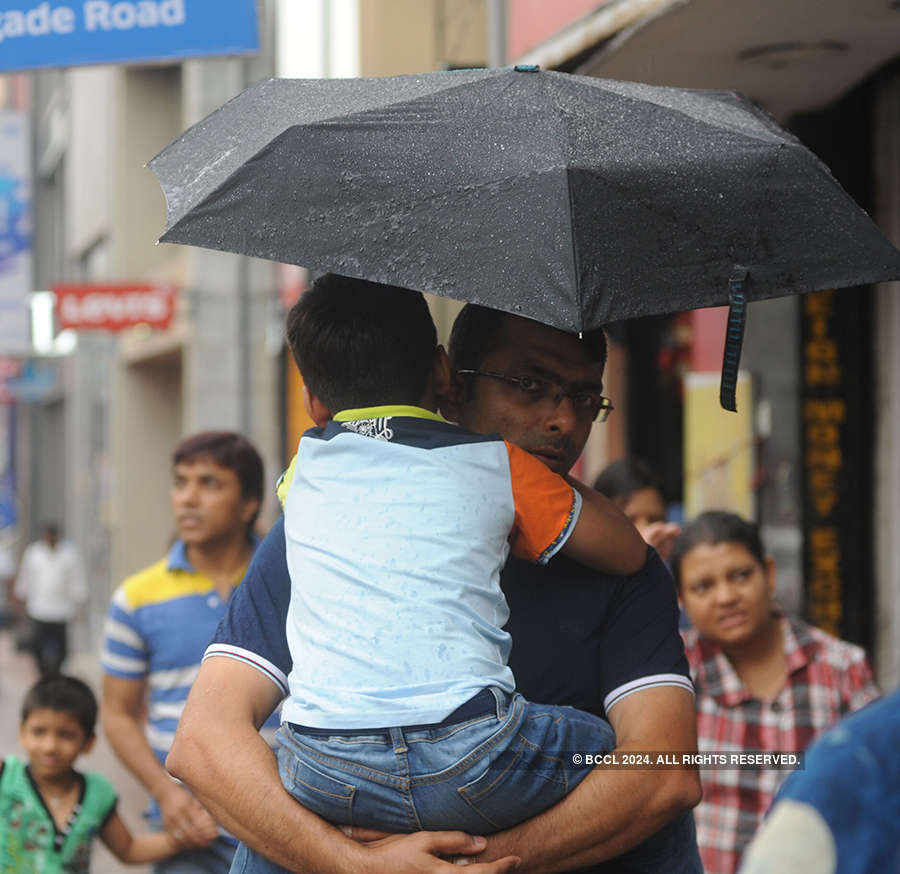 At least 60 killed as storm and rain hit several parts of India