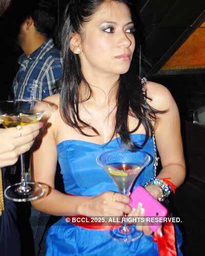 Jonqui's live performance