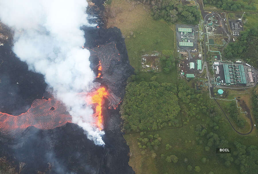 Hawaii volcano generates toxic gas plume