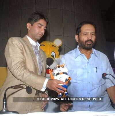 Unveiling of Commonwealth uniforms