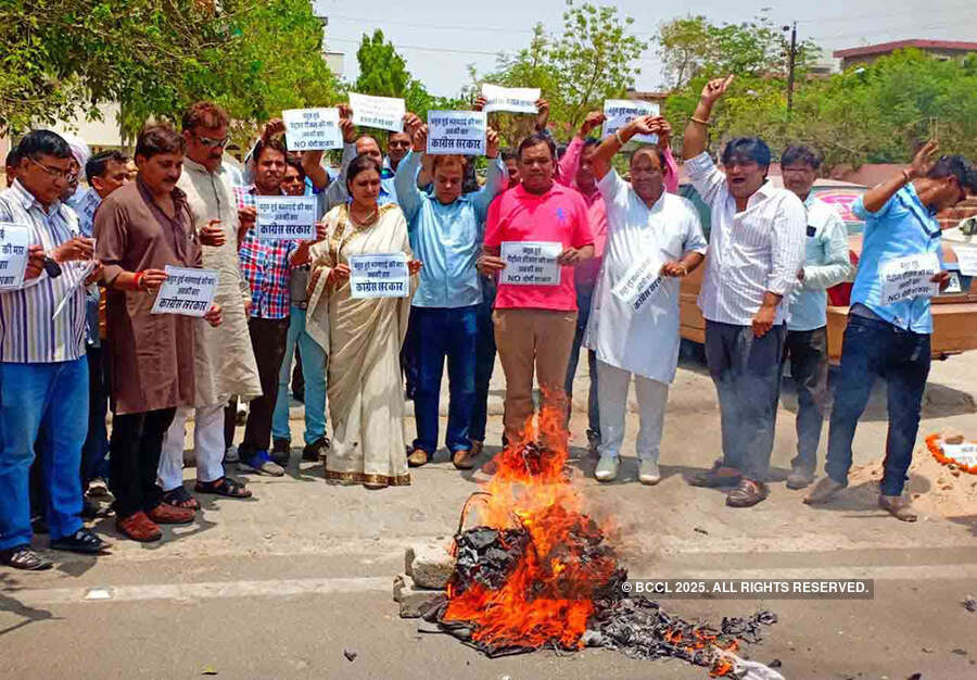 Opposition holds protest against fuel price hike