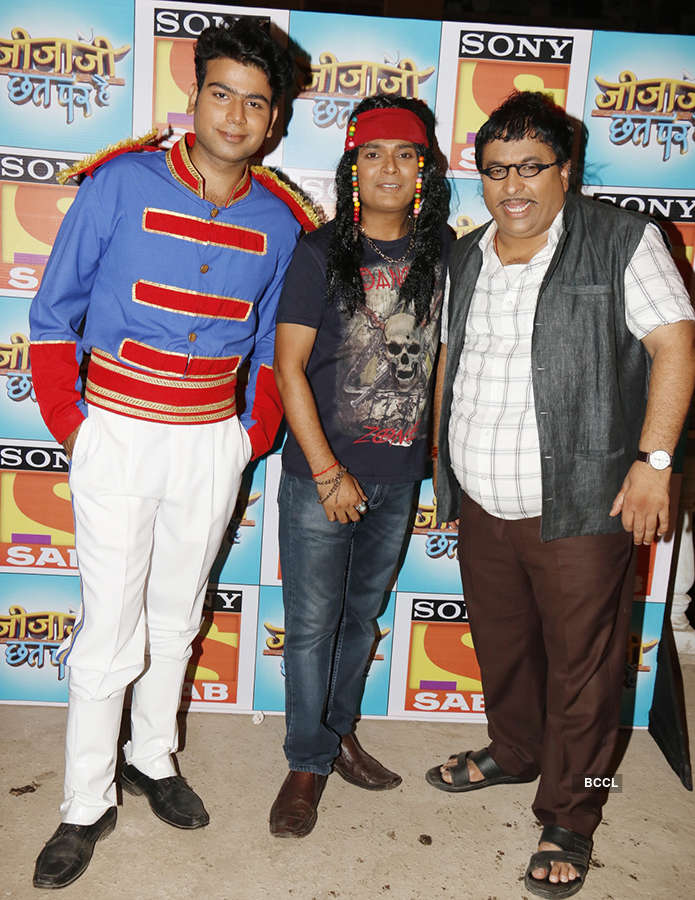 ‘Jijaji Chhat Per Hain’ cast celebrates completion of 100 episodes