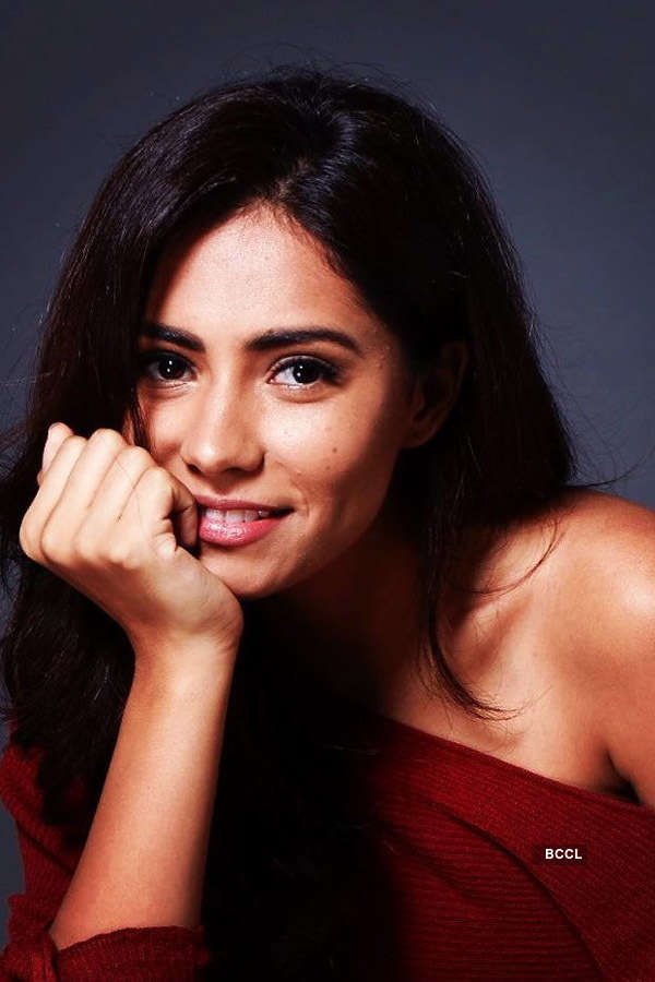 Gurleen Grewal looks adorable in her recent photoshoot