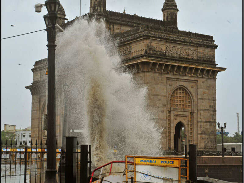 Mumbaikars Work Longest Hours In The World Mumbai News Times