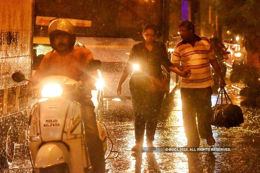 In pictures: Pre-monsoon rain lashes Mumbai