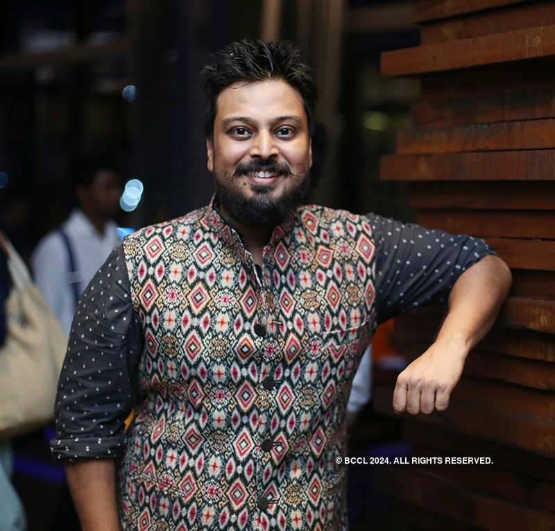 Abhishek Dutta showcases Bengal’s traditional handloom and weaves