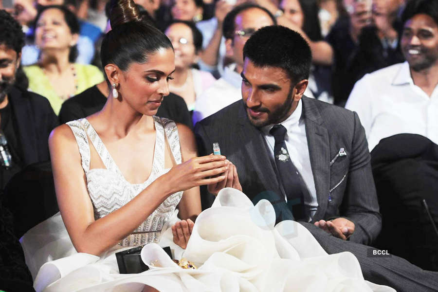 Deepika Padukone and Ranveer Singh share pictures from their Sindhi wedding ceremony