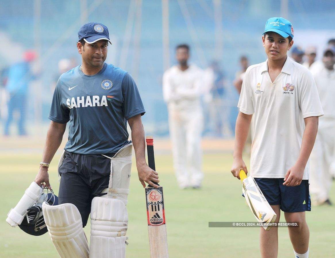 Important milestone in Arjun's cricketing life, says Sachin Tendulkar