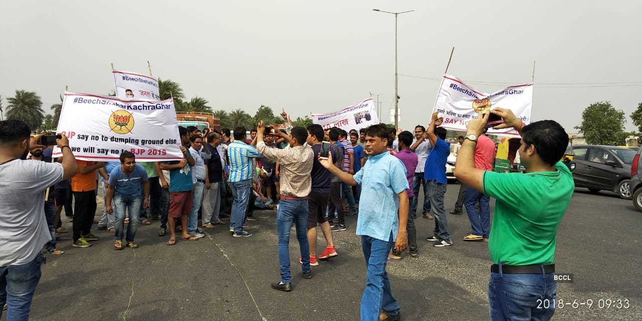 Noida residents intensify protest against dumping yard in Sector 123