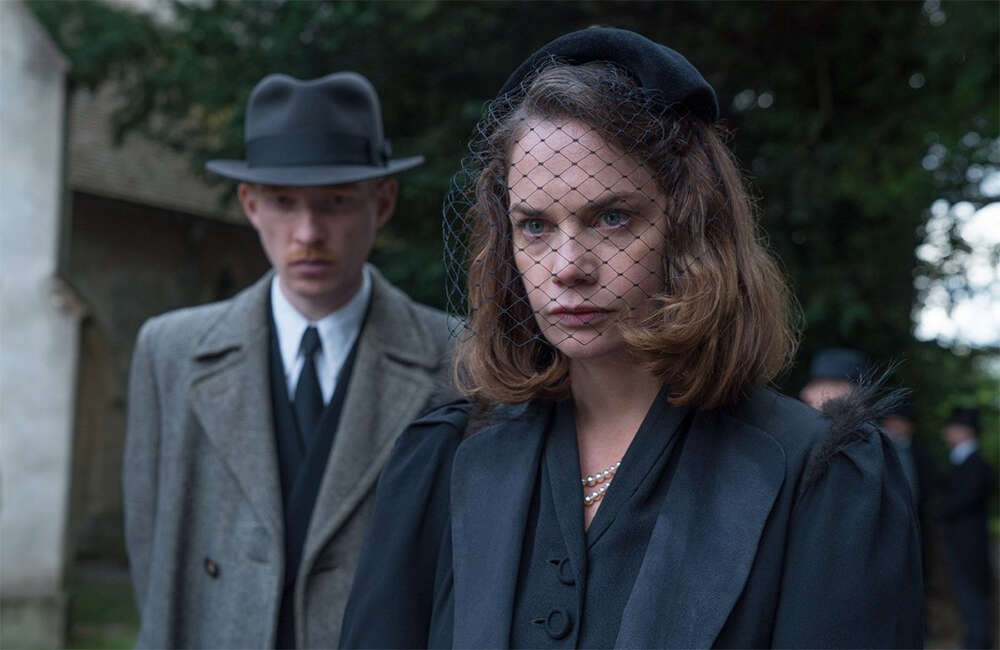 The-Little-Stranger2