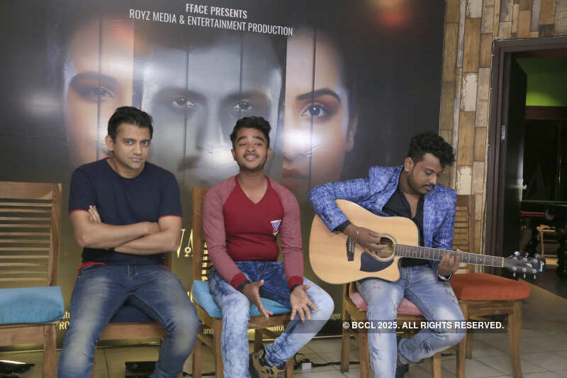 Neil Roy,Prasenjit Dey,Papan